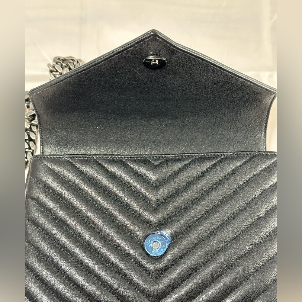 YSL College Medium Black in Quilted Leather Silver Hardware Used - Picture 11 of 16